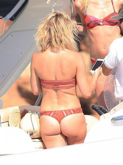 Kate-Hudson-bikini-Formenta-4