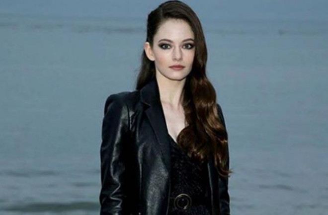 Mackenzie-Foy-may-ten_d