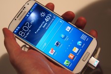 Samsung Galaxy S 4 bate record după record: 10 milioane de modele vândute în doar o lună