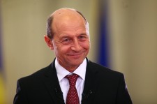 Traian Băsescu: Chem românii la referendum!