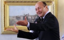 Parlamentarii refuză referendumul lui Băsescu