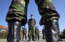 Armata Română, angajator de top pe timp de criză