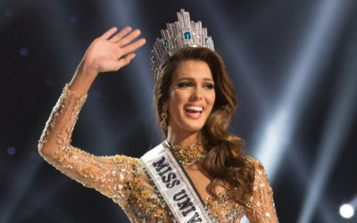 Frantuzoaica Iris Mittenaere a fost aleasa Miss Univers. Cum arata cea mai frumoasa femeie din lume