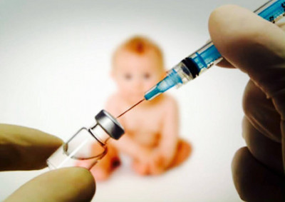 CRIZA VACCINURILOR. De unde isi cumpara romanii vaccinurile pentru copii