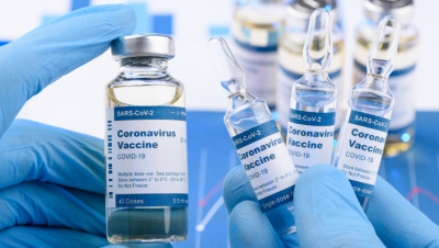 Vaccinul anti-COVID ar putea ajunge în România în decembrie. Vaccinul va fi gratuit si nu va fi obligatoriu