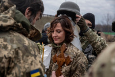 De la începutul războiului din Ucraina, 10.683 de cupluri şi-au unit destinele